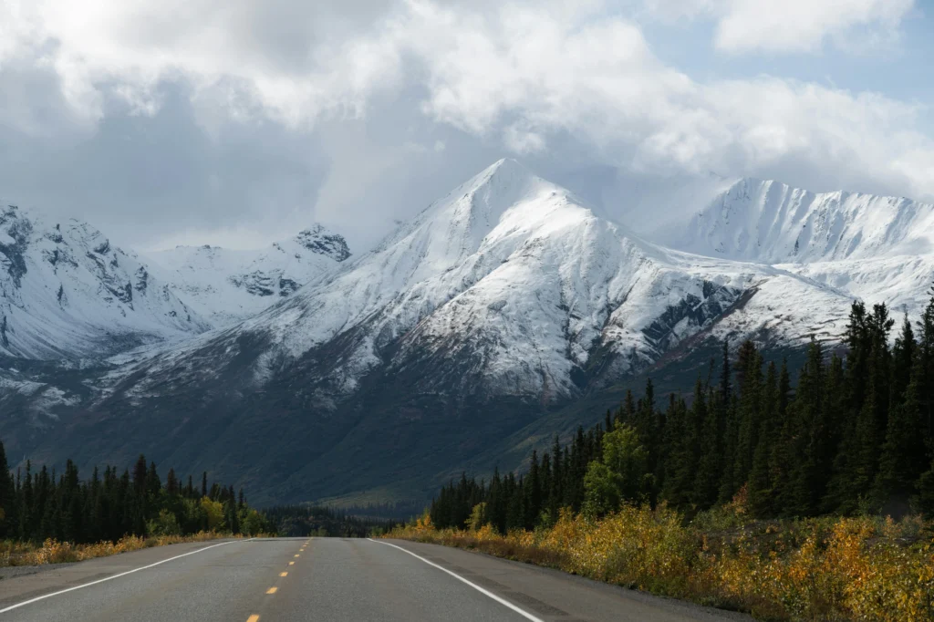 Alaska Highway (AK-2) — Tok to Fairbanks (Canada border entry)